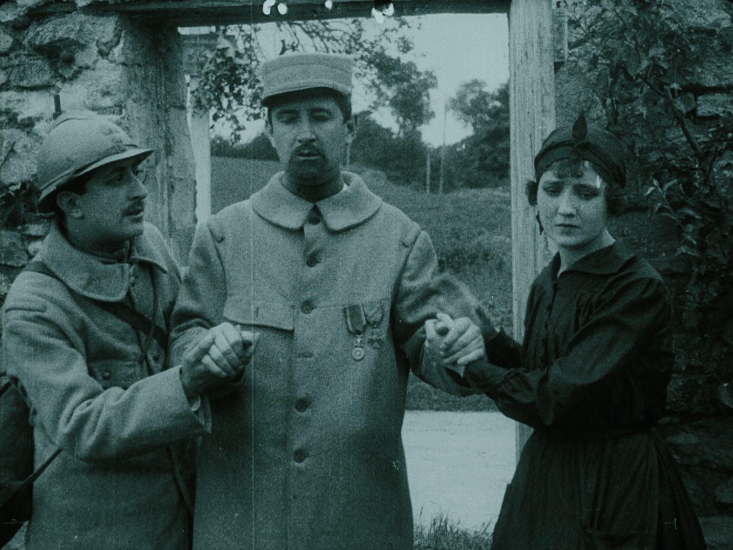 Immagine tratta da “Mères françaises” regia di Mercanton Louis e Hervil René - Francia 1917