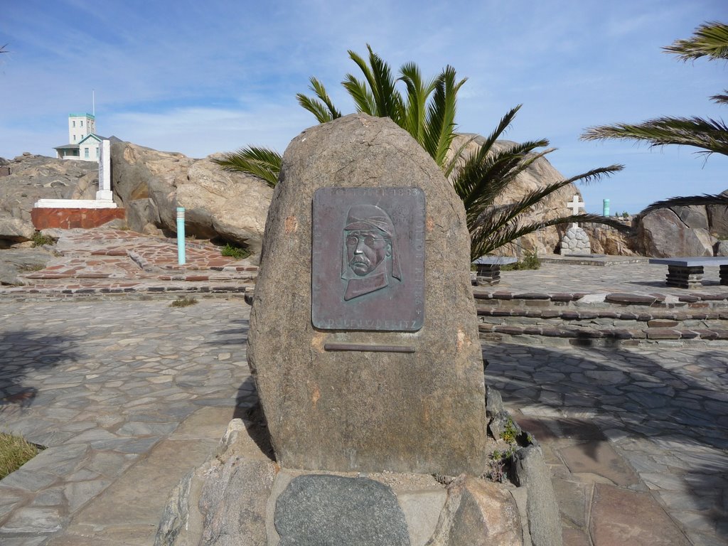 Fig. 2: Monumento a Lüderitz, Shark Island Fonte: http://www.panoramio.com