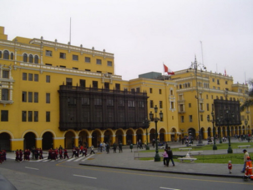 Imagen 1. Plaza de Armas de Lima